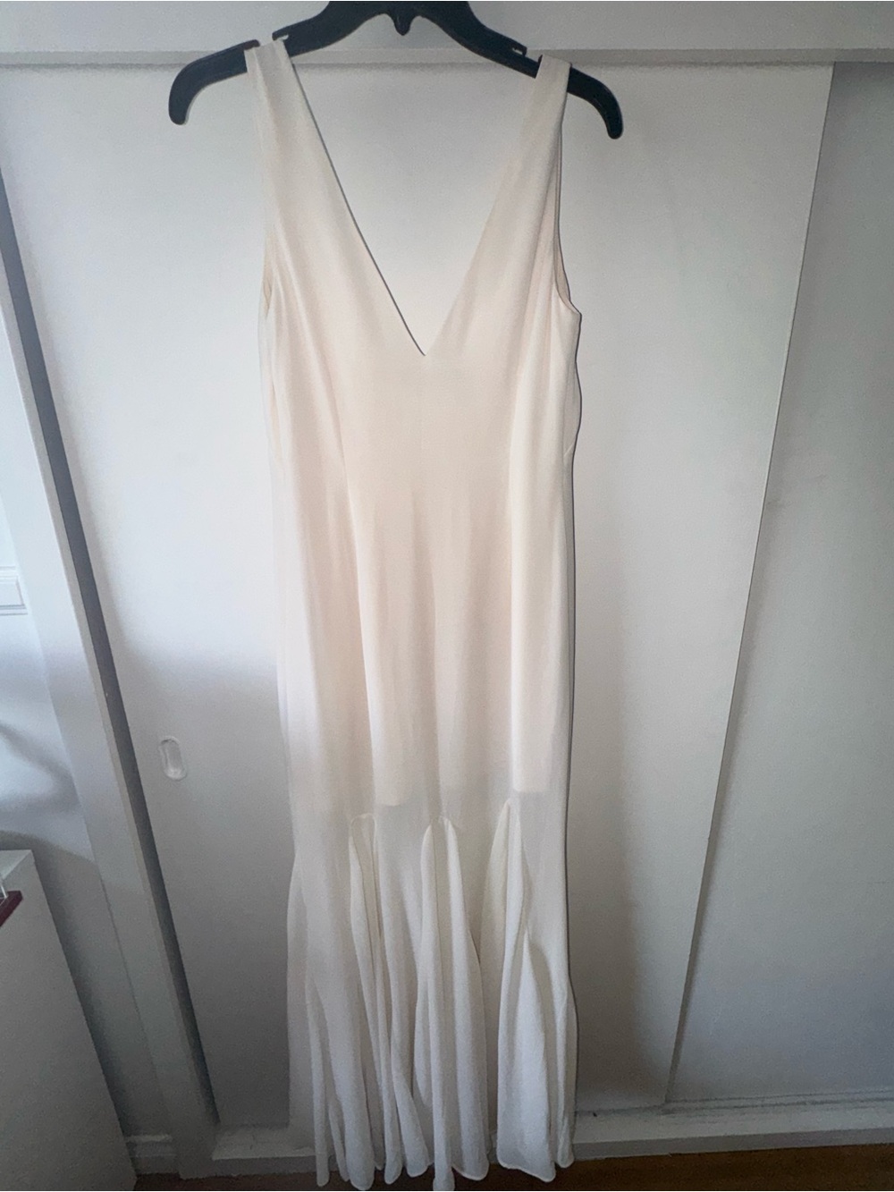 Abercrombie & Fitch Cream V-Neck Maxi Dress